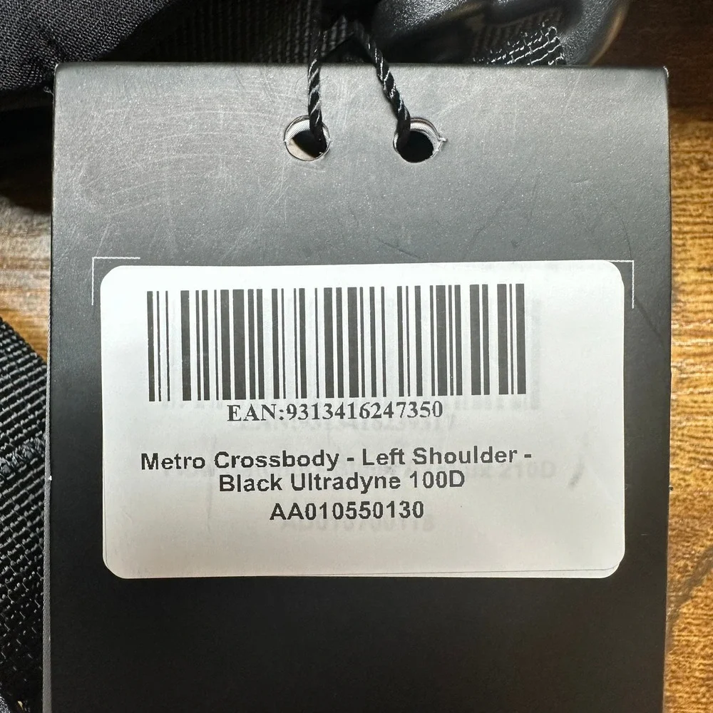 Alpaka metro crossbody